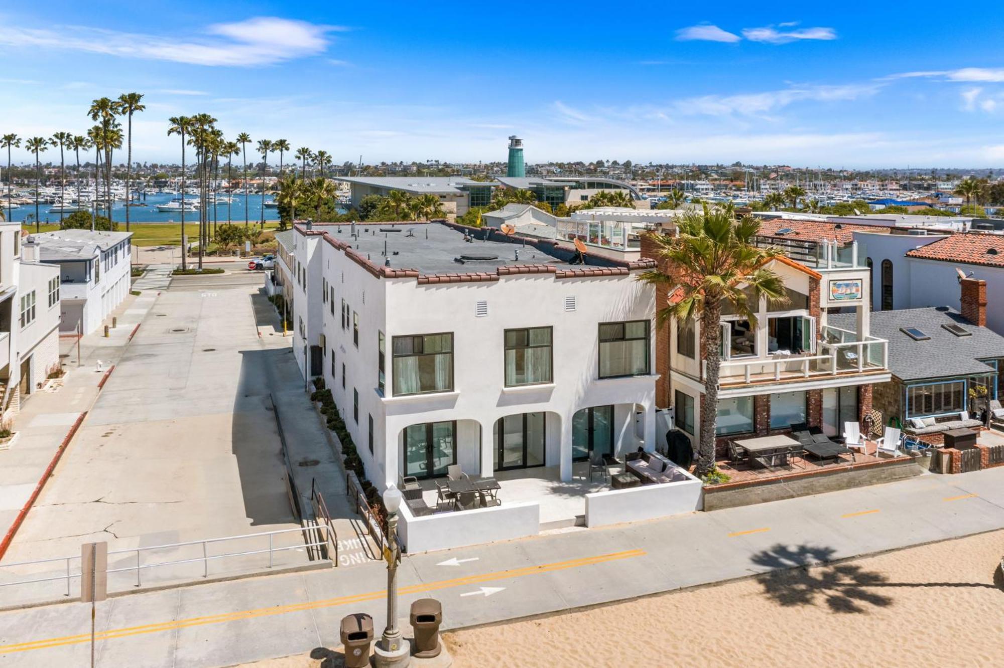 דירות ניופורט ביץ' 1628 West Oceanfront Oasis 8 מראה חיצוני תמונה